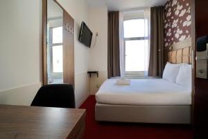 Small Double Room room in Aadam Hotel Wilhelmina
