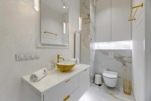 Old Town & River View Premium Apartment by Lion Apartments