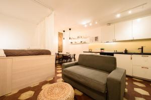 Vico Santa Luciella 20