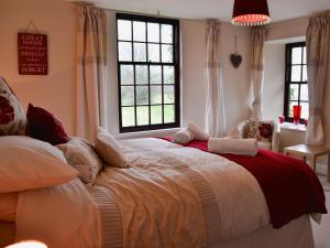 The Farmhouse - Ukc1339