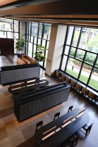 1BR apartment near MRT station