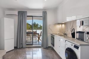 Magnificent Beach Apartment