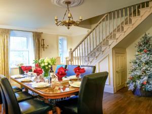The Hind House