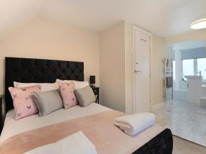 Beaconsfield House