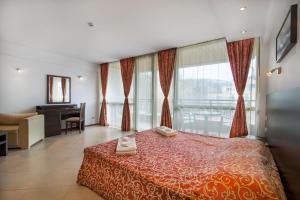 Marina City - Studio with Balkony & Desk by Flat Mаnаger