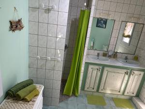 B&B / Chambres d'hotes Domaine De JI : photos des chambres