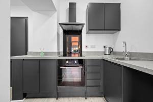 Modern 2BD City Apartment