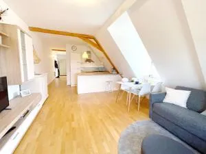 Schloss Winkl - Winkl bei Grabenstätt