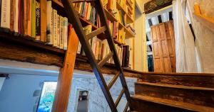 Maisons de vacances Bucolic garden - magical view - the bohemian life! : photos des chambres