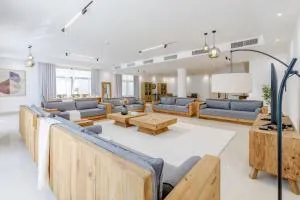 Sea and Mountain Views 6BR and Assistant's Room Villa, with Private Pool & BBQ Facilities, Al Dana, Sharm, Fujairah by Deluxe Holiday Homes - Sharm