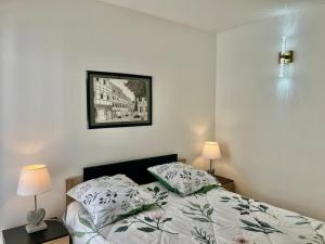 Le Lys dOr YourHostHelper