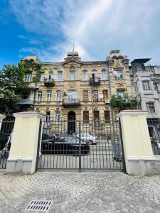 Modern and Bright Apartment in the center of Tbilisi