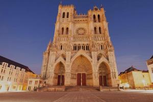 joli petit T2 proche gare et centre