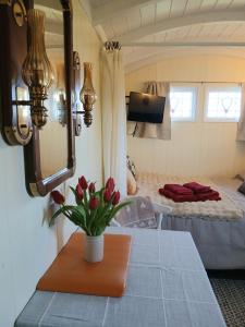 Galahad - Shepherds Hut