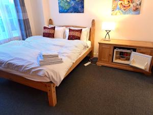 Double room with private bathroom in Flat London centre