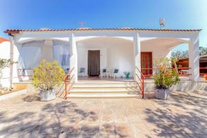 Villa Tati 1 a soli 550 mt dal mare di Torre Colimena