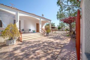 Villa Tati 1 a soli 550 mt dal mare di Torre Colimena