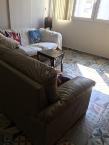 Copacabana-Quarto Duplo PRIVADO, Com banheiro em Casa Compartilhada