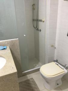 Copacabana-Quarto Duplo PRIVADO, Com banheiro em Casa Compartilhada