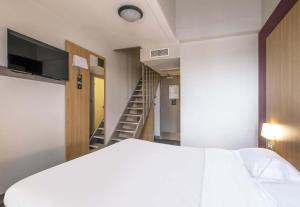 Hotels B&B HOTEL La Rochelle Centre : photos des chambres