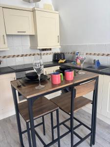 Pembroke Court Apartment