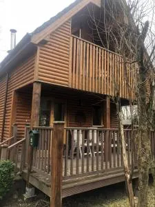 Cat's Cabin by the River - Killashandra