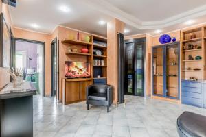 Herons bright apartment close Metro Station