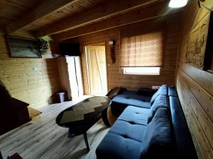 Domek z balią ogrodową