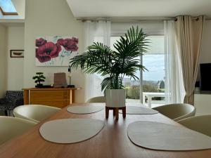 Maisons de vacances La Maison des Agapanthes - acces PMR - a 20 mn des Plages : photos des chambres