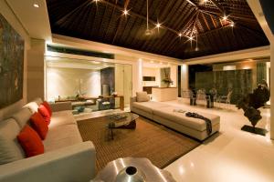 Chandra Bali Villas