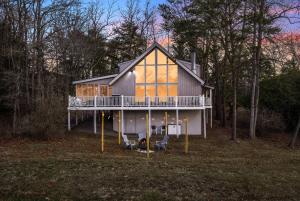 Golf Views Fireplace 2 Fire Pits Grill & Deck