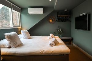 Twin Room with Private Bathroom room in B&B Willem II