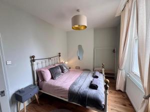Newly Refurbished - Margate Seascape Retreat