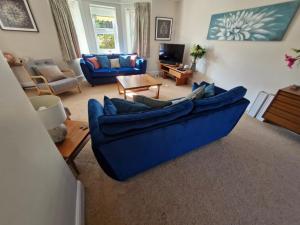 Sandy Gem - Viking Bay Getaway