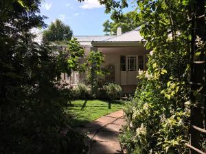 Sarahs Place- Heatherlands,George