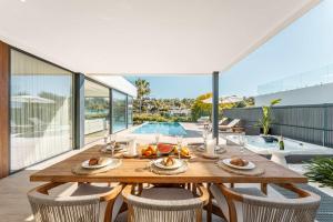 Villa Campanario Front Golf Pool Jacuzzi