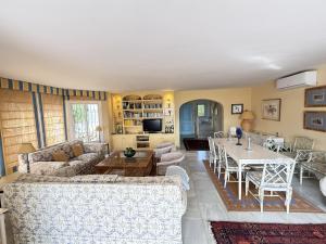 Charming 3-bed Villa in Calahonda - Villa Suiza