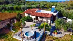 Sun-sevieria 5 ' from the beach. - Ayiá