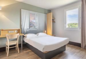 Hotels B&B HOTEL Salon de Provence : photos des chambres