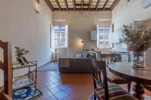 Ferrara Renaissance Suite