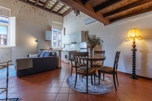 Ferrara Renaissance Suite