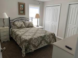 Cozy & Convenient Stay 2BR Near Ft Campbell