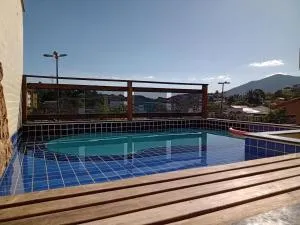 Casa Rústica com piscina,churrasqueira,banheira e ar condicionado - Parque Dom Bosco