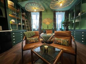 Appartements LE JUNGLE-ROOM, Sauna, Hyper-centre : photos des chambres