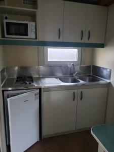 B&B / Chambres d'hotes Le Moulin D'onclaire Camping et chambres d'hotes : Chalet 2 Chambres