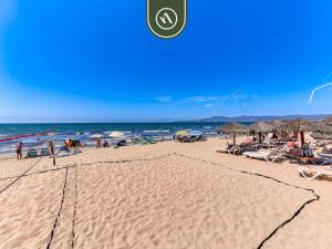 Oceanfron 4 BR Condo - Beach - Wyndham Pool