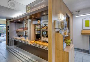 Hotels B&B HOTEL Bordeaux Merignac Hotel de Ville : photos des chambres