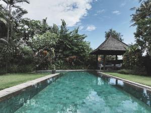 A Luxurious Balinese Traditional Villa in Canggu