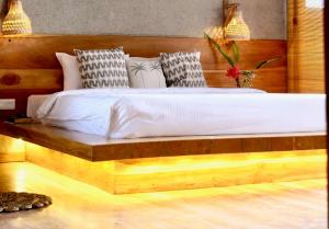 Coast 67 Boutique Hotel