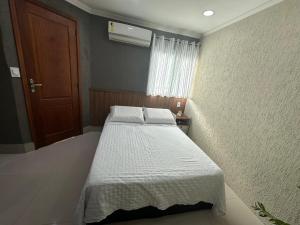 suite no centro de miguel pereira